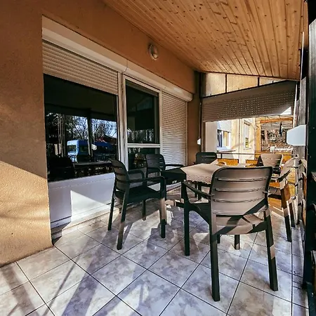 All Season Apartman *